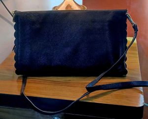 H&amp;M Scalloped Crossbody Bag