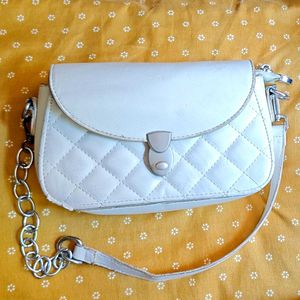 👜 Quilted Shoulder Bag Cream White