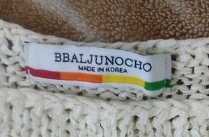 Korean Graphic Knit Crop Top