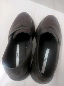 Price Drop!! ZARA Loafer Brown.