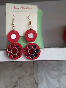 💥Beautiful Red Earrings💥