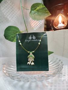Kundan Stone Invisible Green & White Necklace