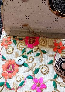 Clutch 👛