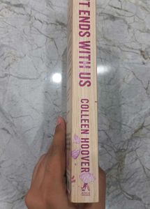 It Ends With Us - Colleen Hoover