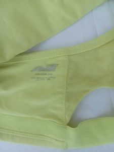 sports bra