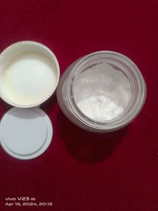 Lotus Herble  Creme