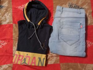 jeans 👖 with tshirt 👕