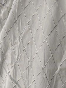 Men&#39;s White Embroided Kurta