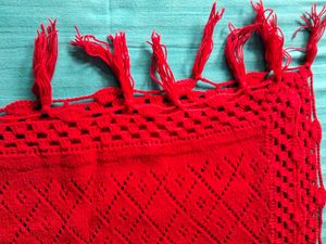 Red Woolen Slole