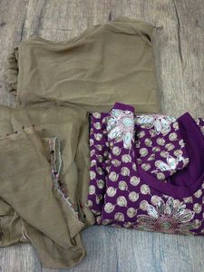 Elegant Embroidered Kurta Set