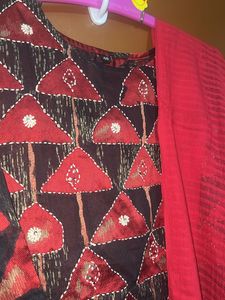 Red &amp; Black Printed Kurta with Dupatta