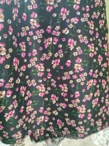 Floral Print  5mtr Fabric - Pink &amp; Beige Flowers o