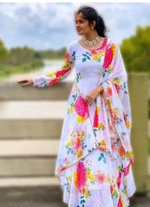 Women&#39;s Beautiful White Long Gown