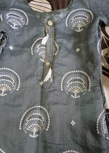 A Party Wear Kurta Set With Pants nd Dupatta