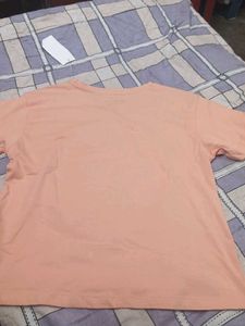 Peach Graphic Print T-shirt 🆕