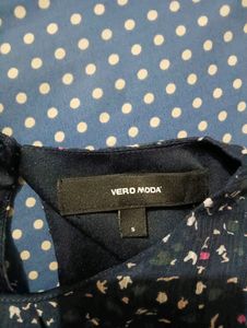 Vero Moda Navy Blue Top