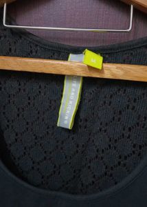 Black Sleeveless Tank Top