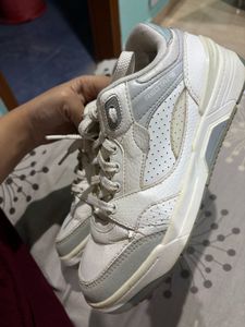 RedTape White Sneakers Unisex