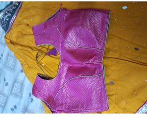Lahanga Choli