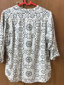 Grey Top With Roll Up 3/4 Sleeves