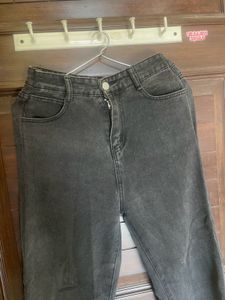 Urbanic Straight Jeans Women