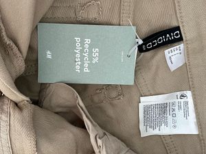 H&amp;M Beige Jeans mom Fit