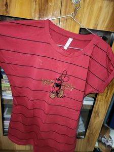 Red Tshirt(mostly Maroon)
