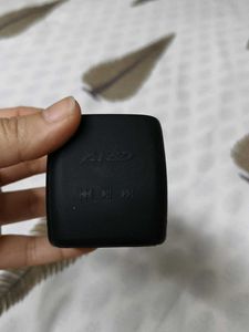 F&amp;D W4 Wireless Portable Bluetooth Speaker