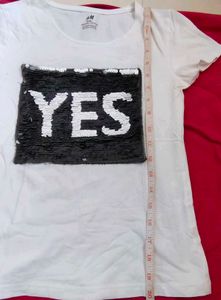 H&amp;M White Tee with 'YES' Sequins