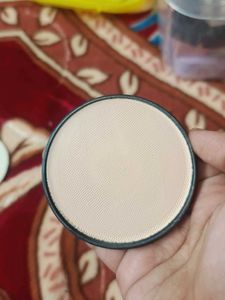 HudaBeauty Girl Powder Compact