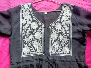 Chikankari Short Kurti