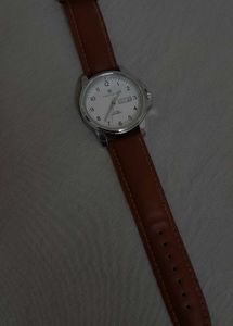 Unisex Leather Band Watch