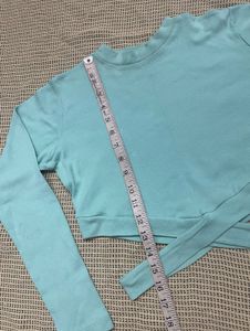 Crisscross waist top