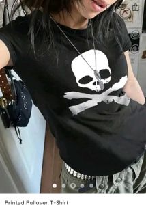 Y2K Grunge Skull Tshirt ☠️⛓️🖤