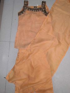 Peach Ethnic 3peice Set{Kids}