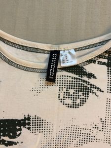 Graphic Print Crop Top