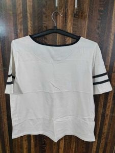 Ajile Tshirt