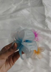 Flower Hair Clips (Set of 4)
