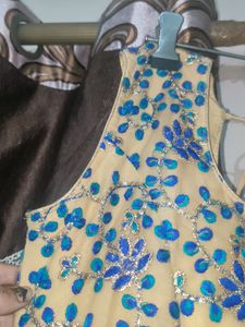 Partywear Gown For Women