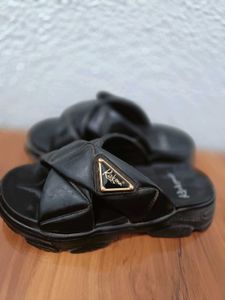 Chic Black Platform Slides