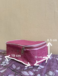 makeup/storage bag combo