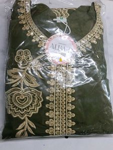 Lovely Roman Silk Kurta Set