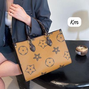 Bag- Tote