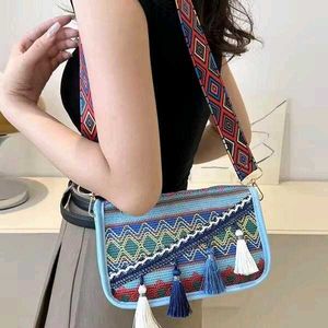 QUALITY VINTAGE BEAUTIFUL LOOKING 👀 SILING BAG