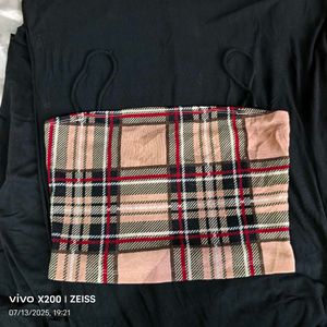 19137. Plaid Crop Top