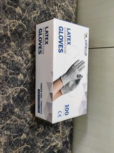 Gloves 100 Pieces In It