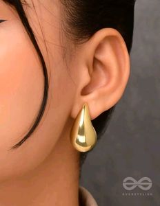Gold Teardrop Earrings