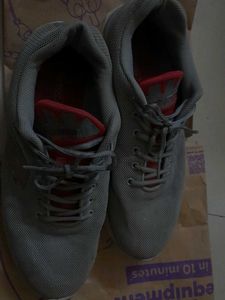 Men&#39;s Grey Sneakers