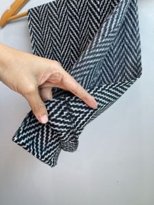 Hot Woolen Neck Mufler