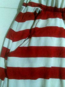 Huge Sale 🔴 🔴 🔴 Beutiful Red &amp;White Mixed Skirt